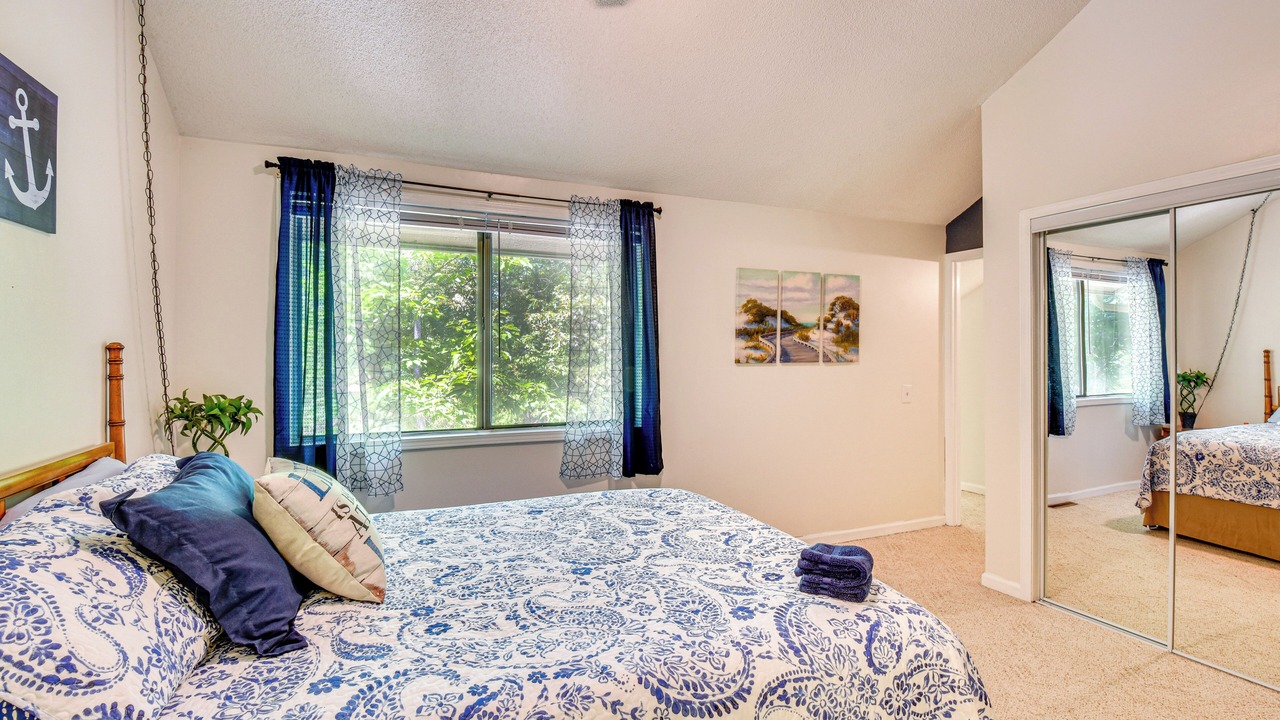 Photo of Bedroom in Salem