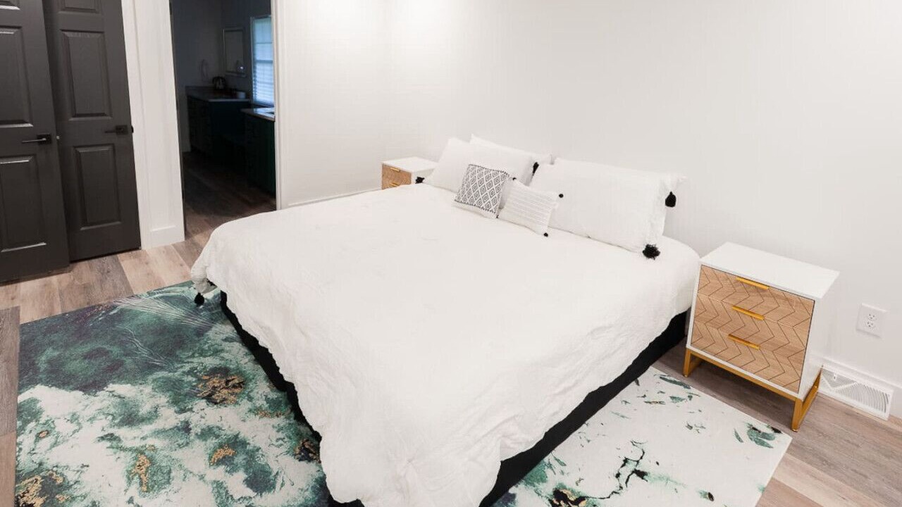 Photo of Bedroom in Seneca
