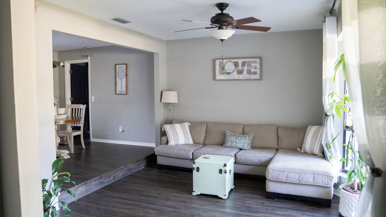 Photo of Livingroom in Brandon