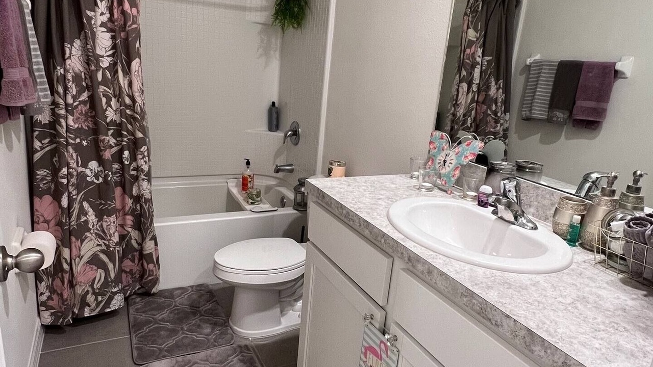 Photo of Bathroom in Durant