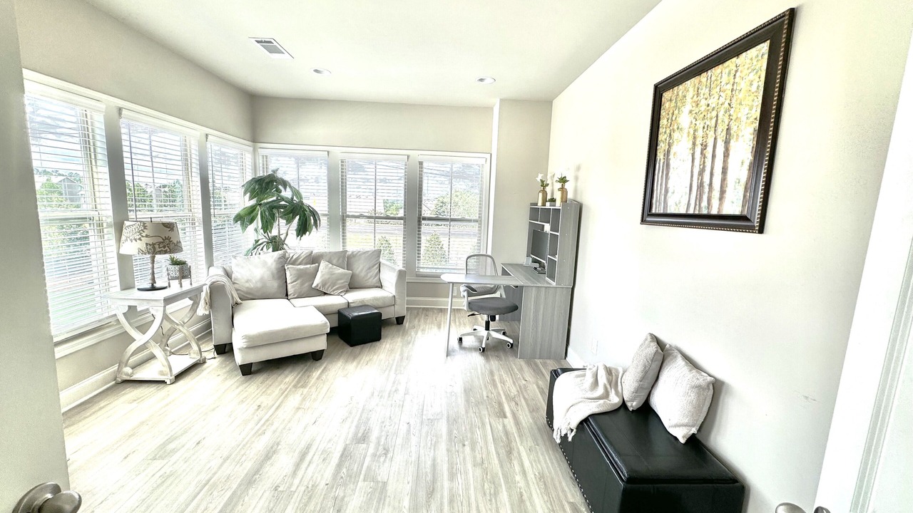 Photo of Bedroom in Dacula