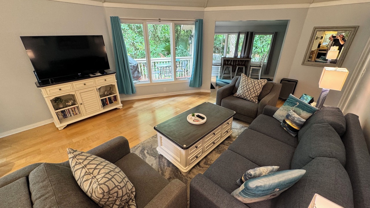 Photo of Livingroom in Night Heron