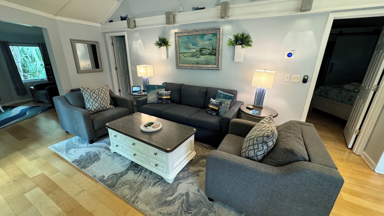 Photo of Livingroom in Night Heron