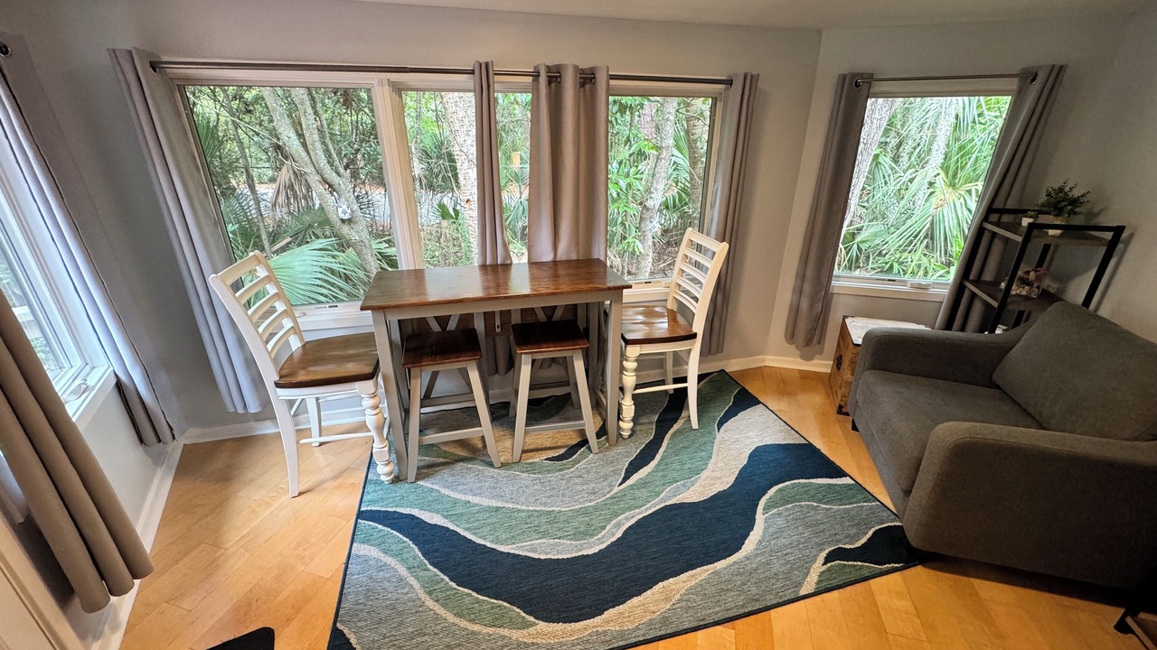 Photo of Livingroom in Night Heron