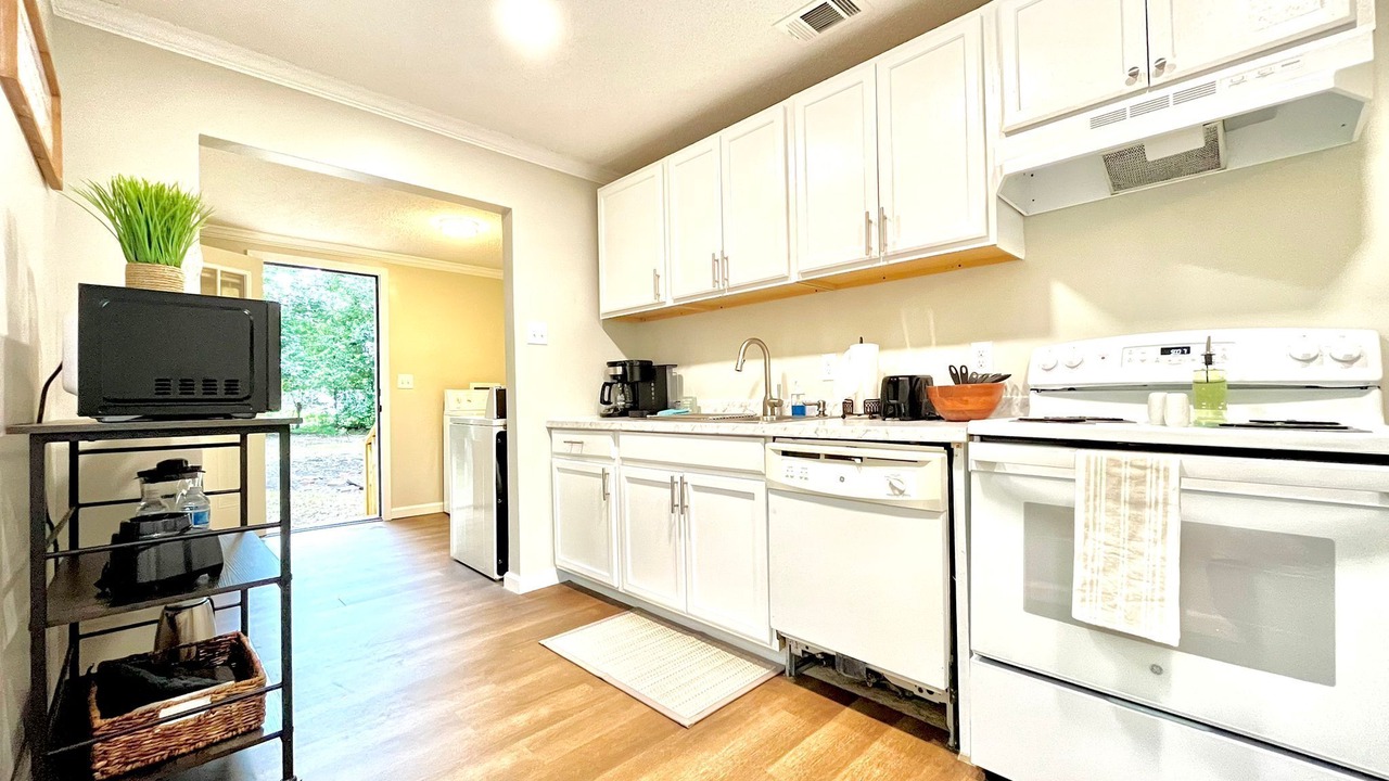 Photo of Kitchen in Waycross
