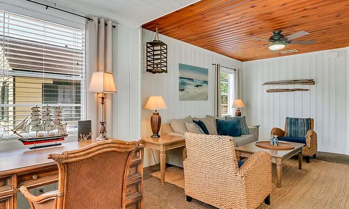 Photo of Livingroom in Live Oak