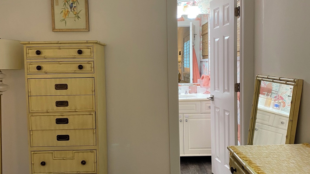 Photo of Bedroom in Central Beach