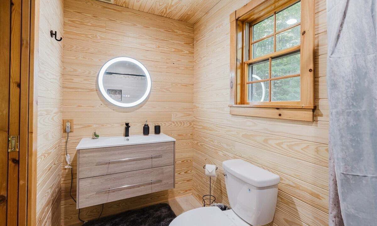 Photo of Bathroom in Whittier