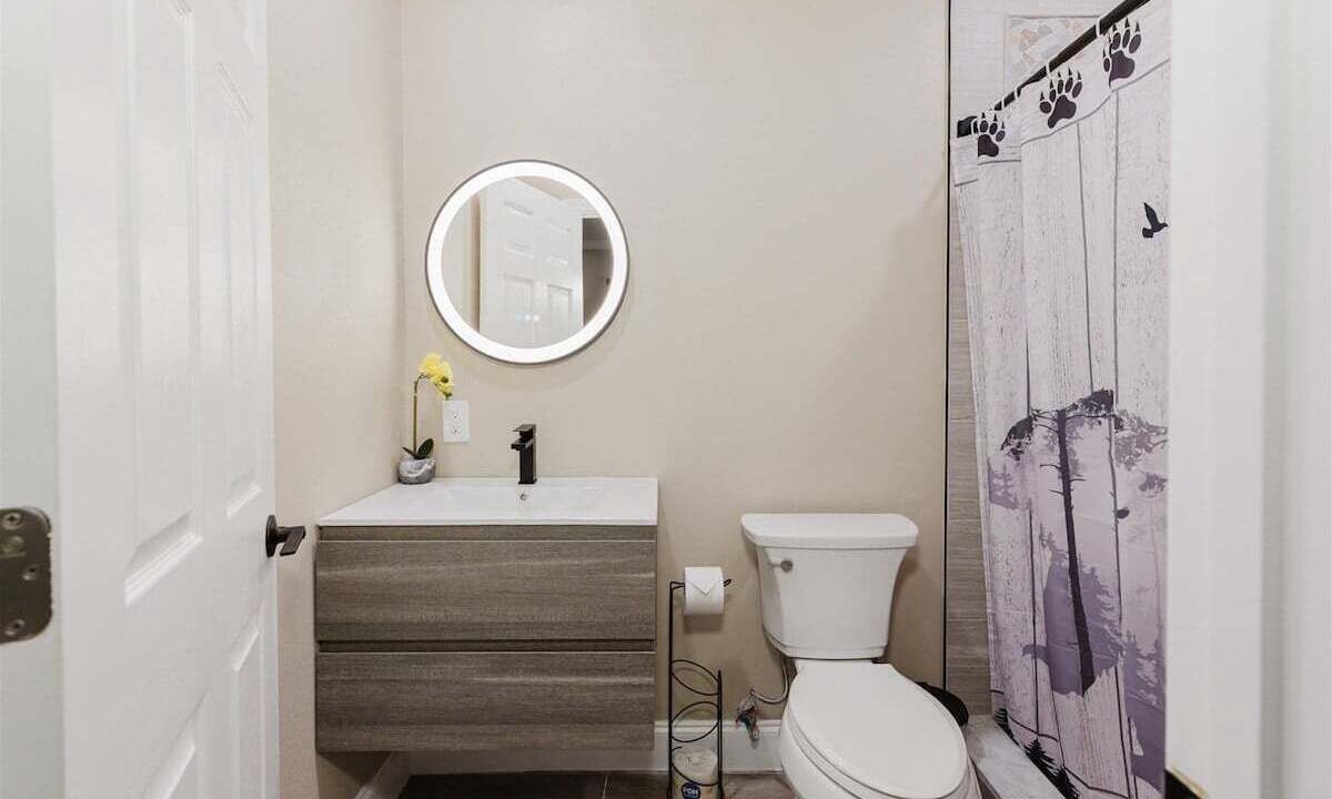 Photo of Bathroom in Whittier