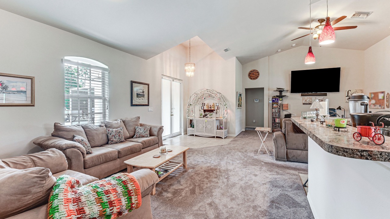 Photo of Livingroom in Naples
