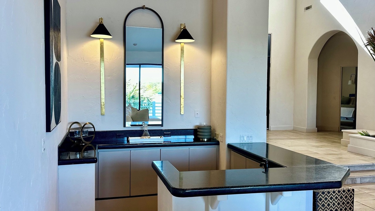 Photo of Bedroom in Debordieu Colony
