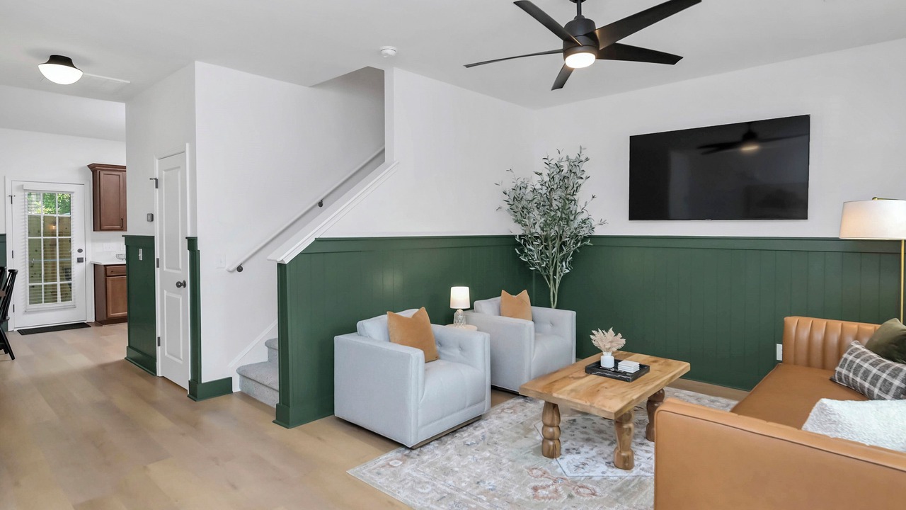 Photo of Livingroom in Oak Grove