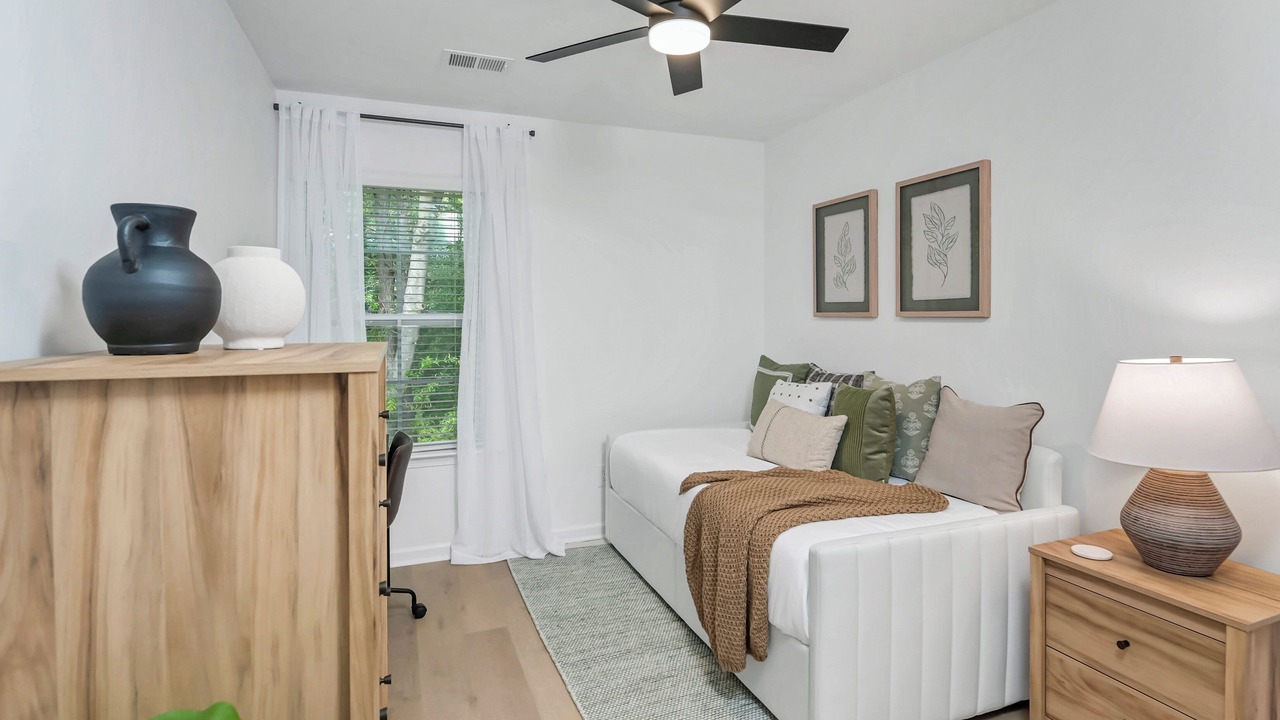 Photo of Bedroom in Oak Grove