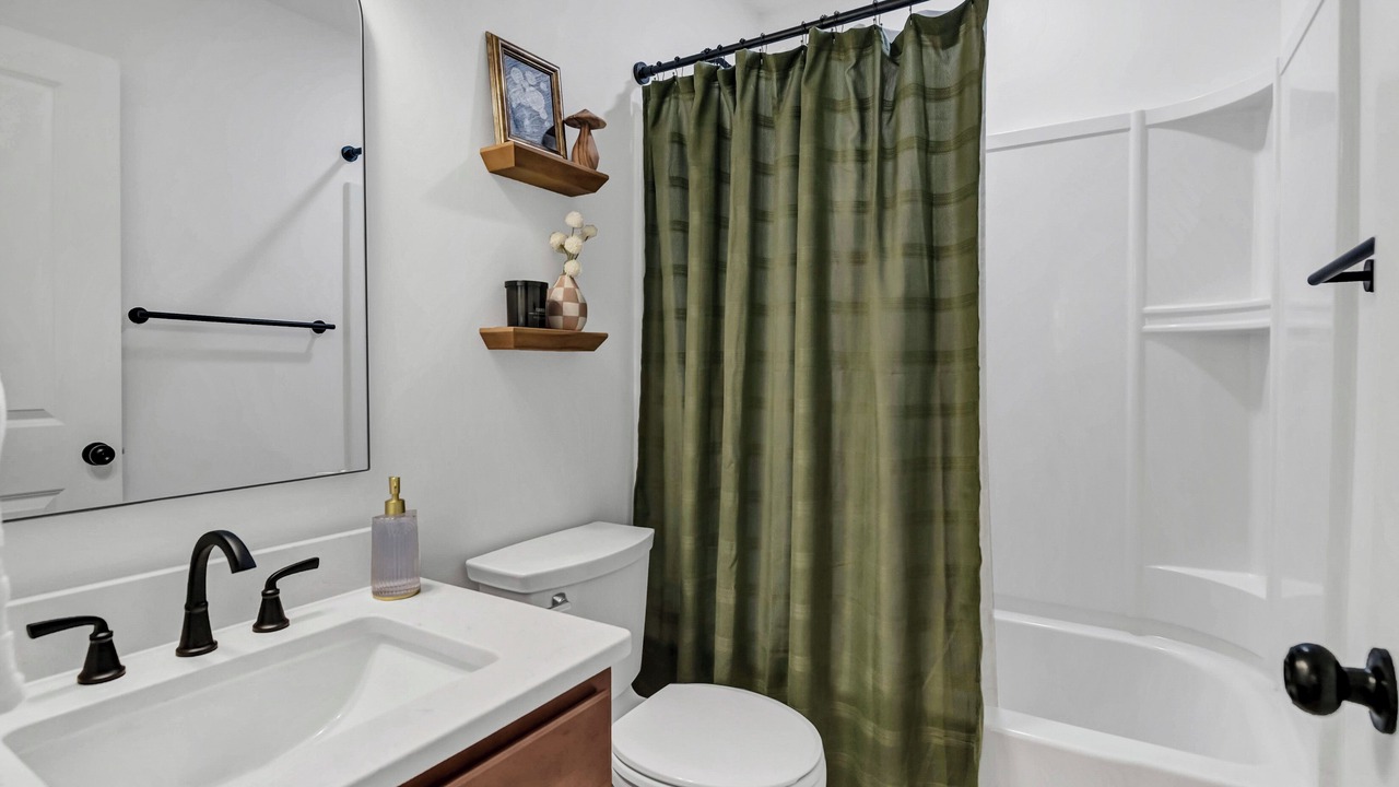 Photo of Bathroom in Oak Grove