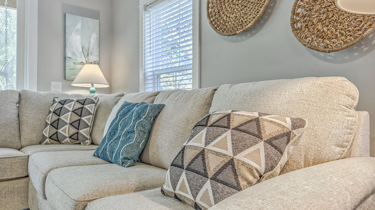 Photo of Livingroom in Folly Field