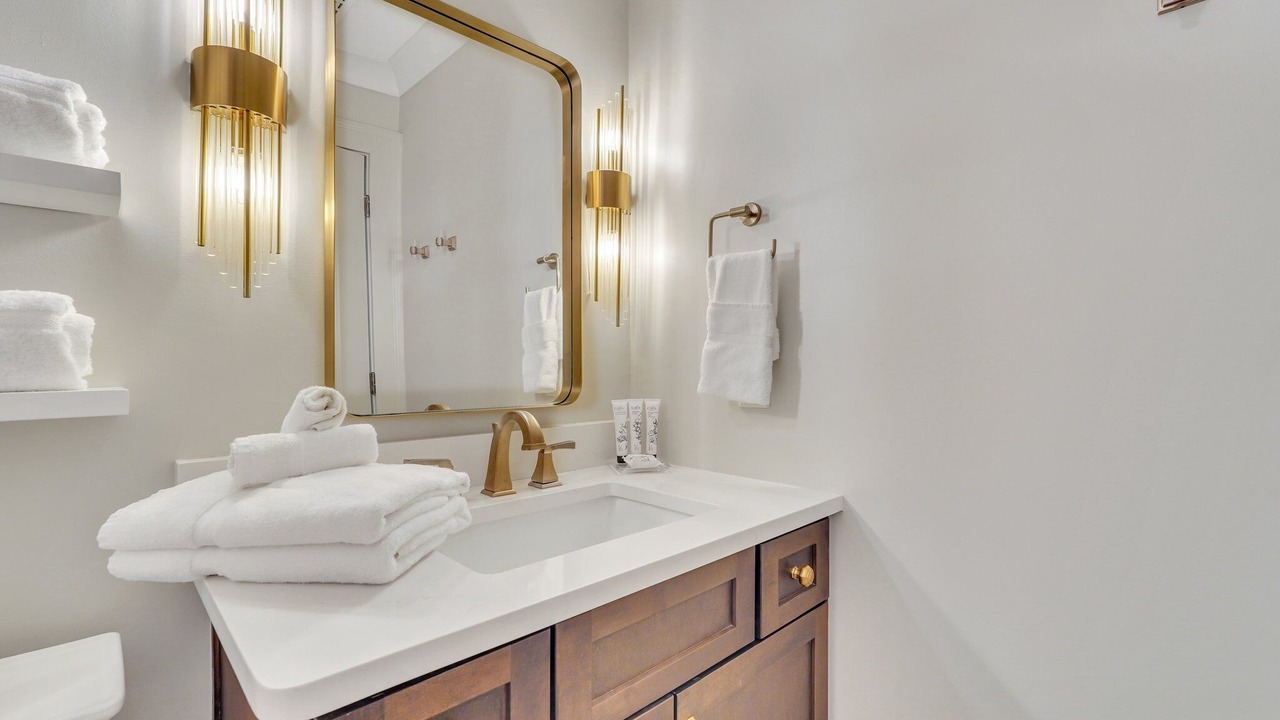 Photo of Bathroom in Hitch Village - Fred Wessels Homes