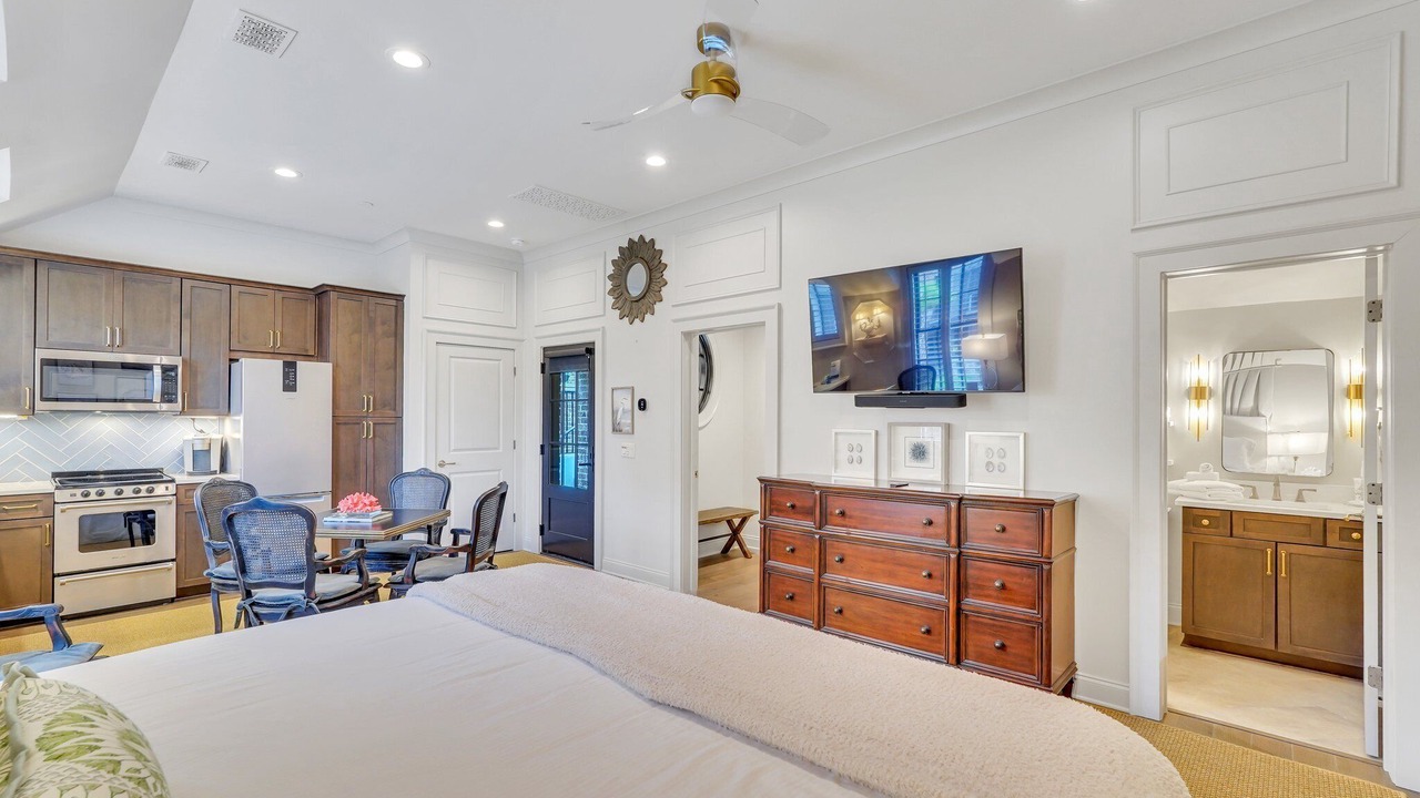 Photo of Bedroom in Hitch Village - Fred Wessels Homes