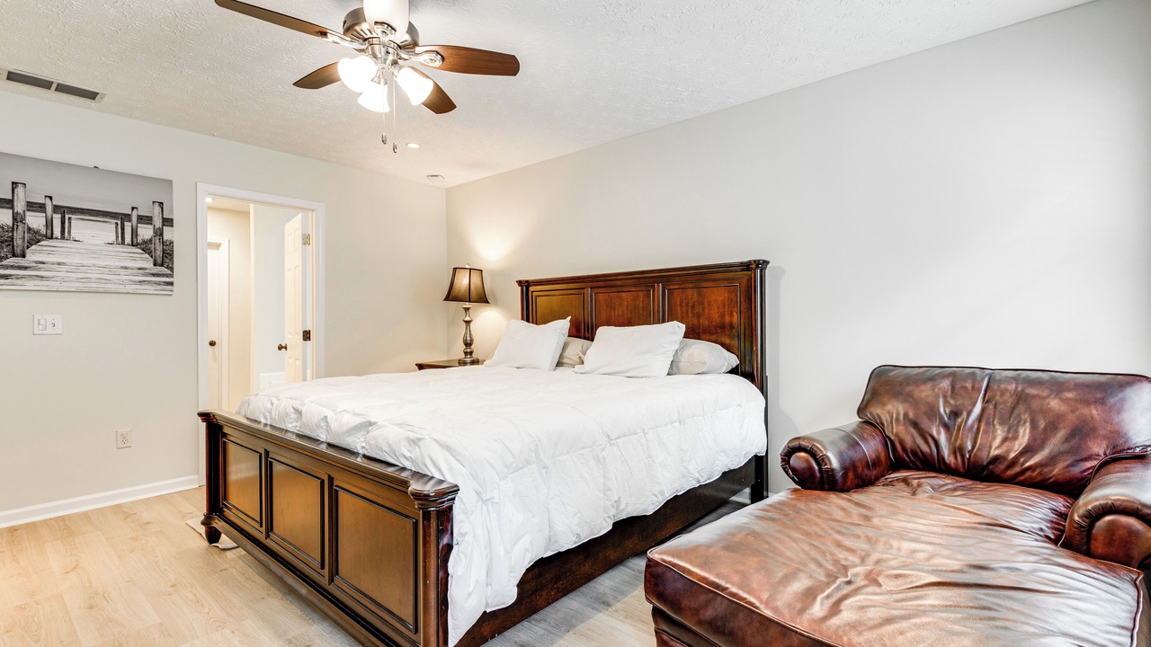 Photo of Bedroom in Dacula
