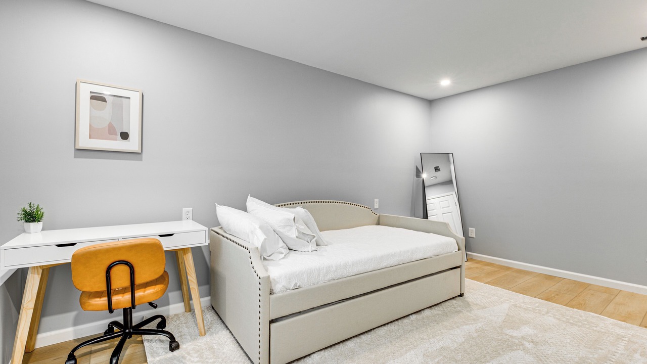 Photo of Bedroom in Dacula