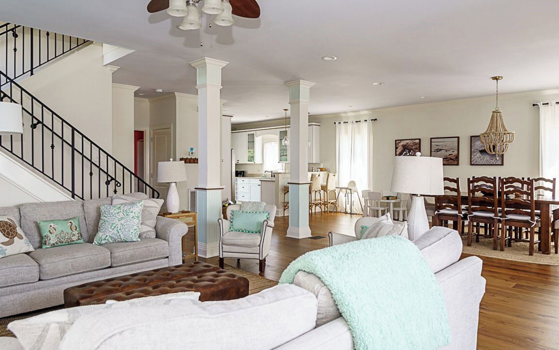 Photo of Livingroom in Oceanmarsh Subdivision