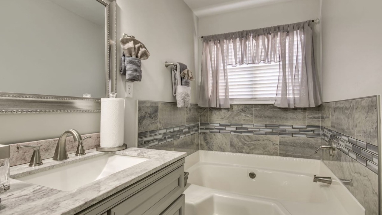 Photo of Bathroom in National Hills