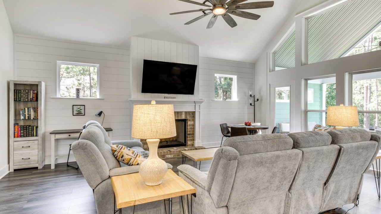 Photo of Livingroom in McCormick