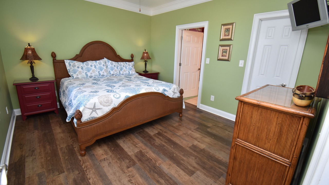 Photo of Bedroom in Inlet Harbour