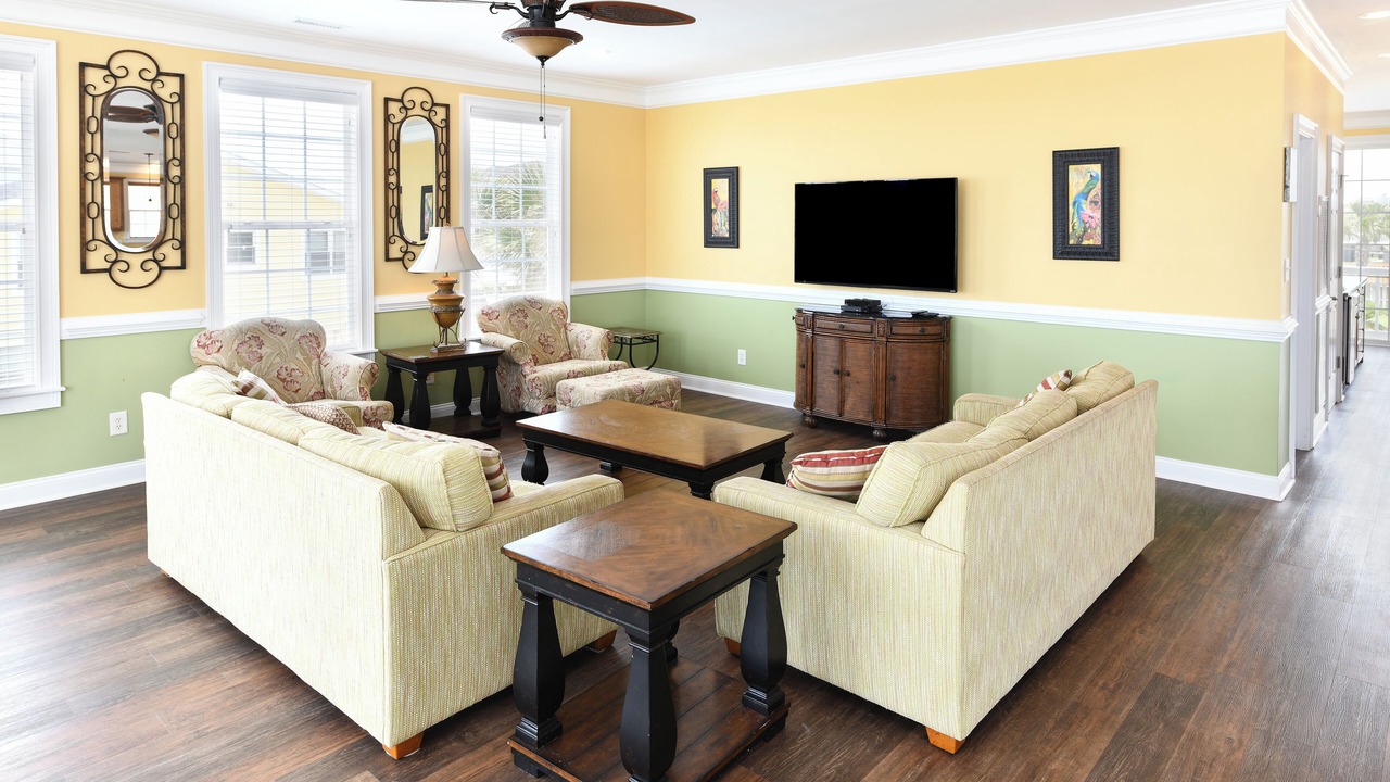 Photo of Livingroom in Inlet Harbour