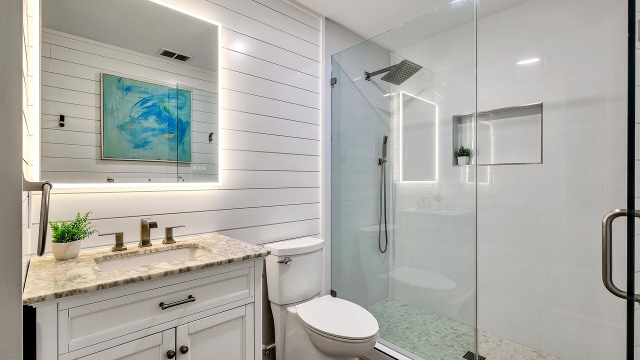 Photo of Bathroom in Lawton Woods