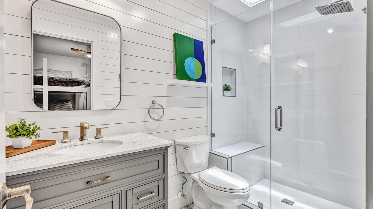 Photo of Bathroom in Lawton Woods