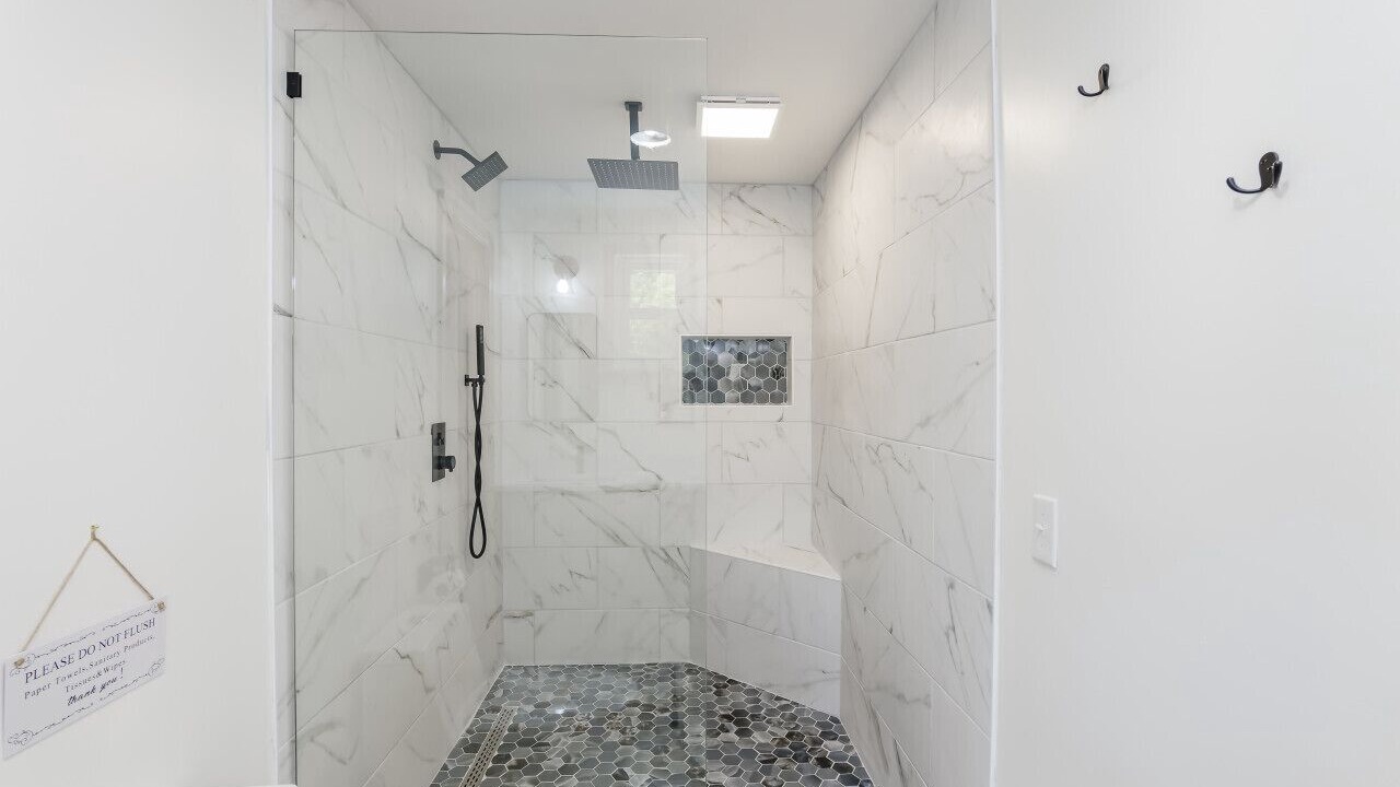 Photo of Bathroom in Leesville