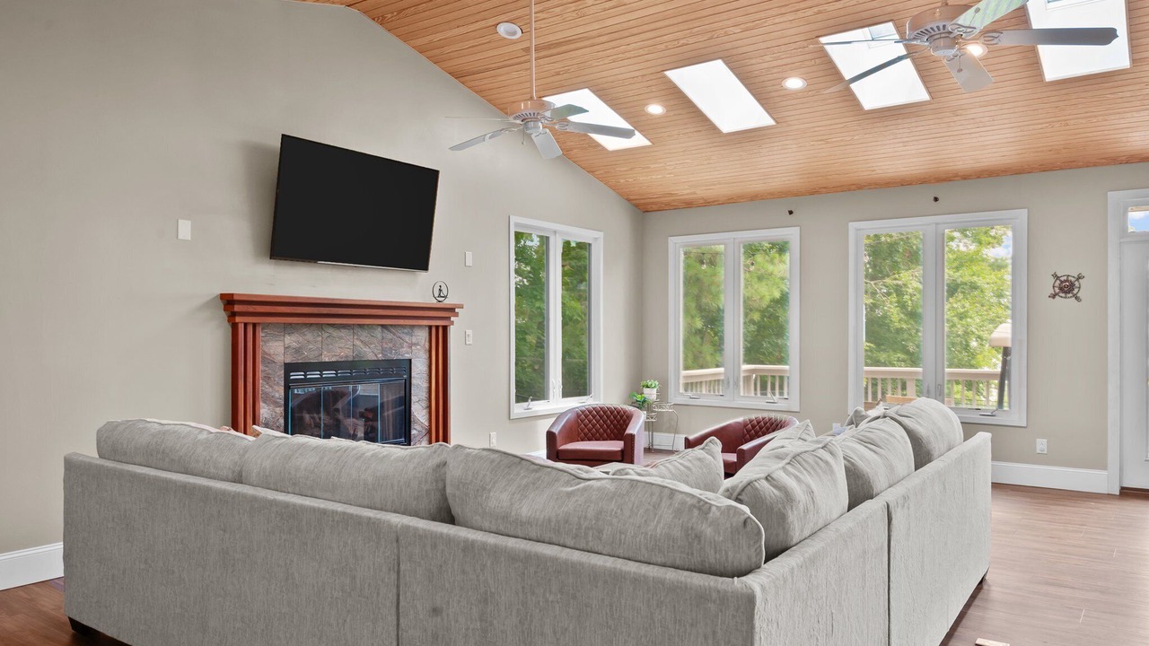 Photo of Livingroom in New Bern