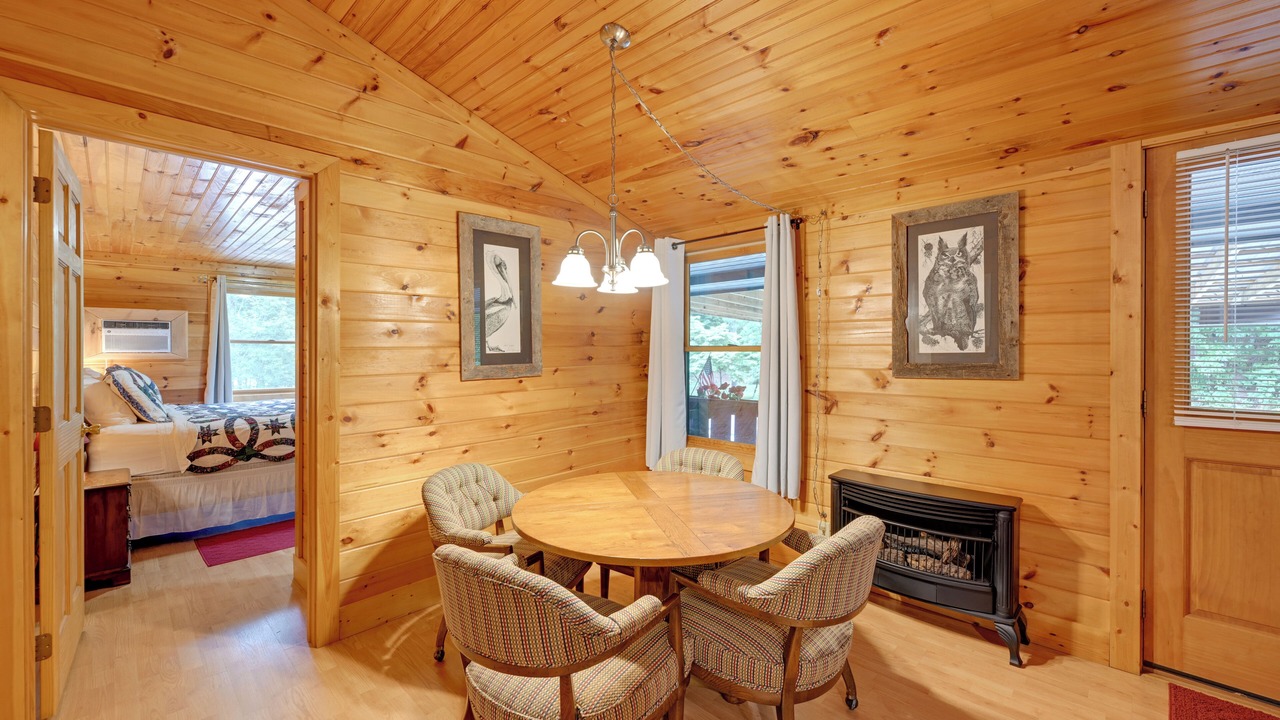 Photo of Livingroom in Robbinsville