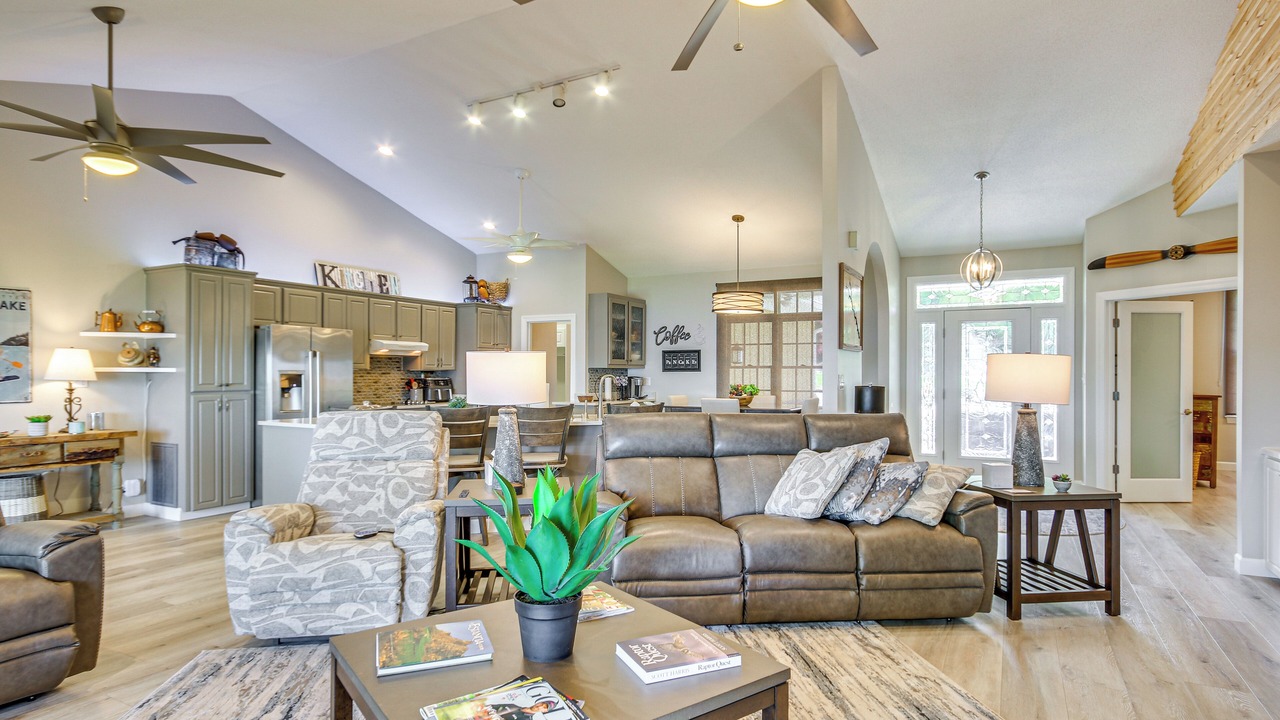 Photo of Livingroom in Cross Hill