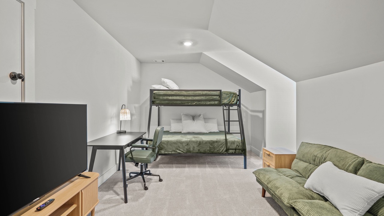 Photo of Bedroom in Central