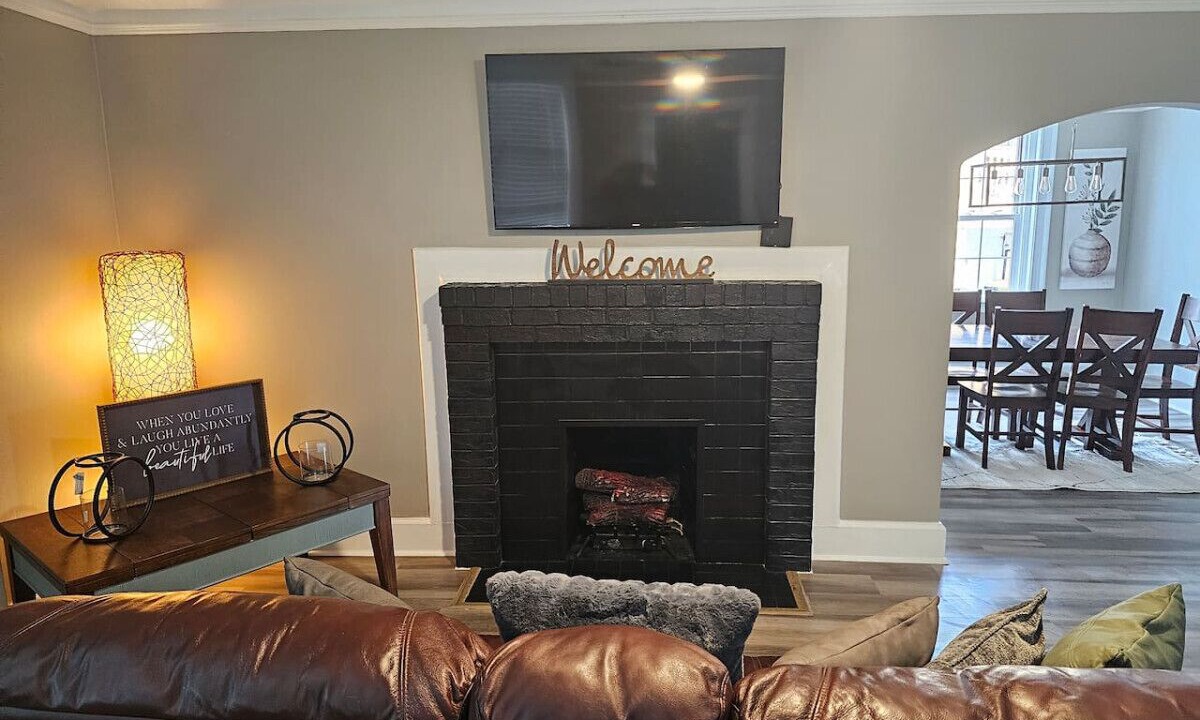 Photo of Livingroom in Midtown