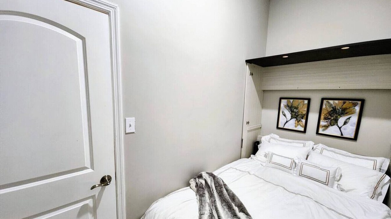 Photo of Bedroom in Midtown