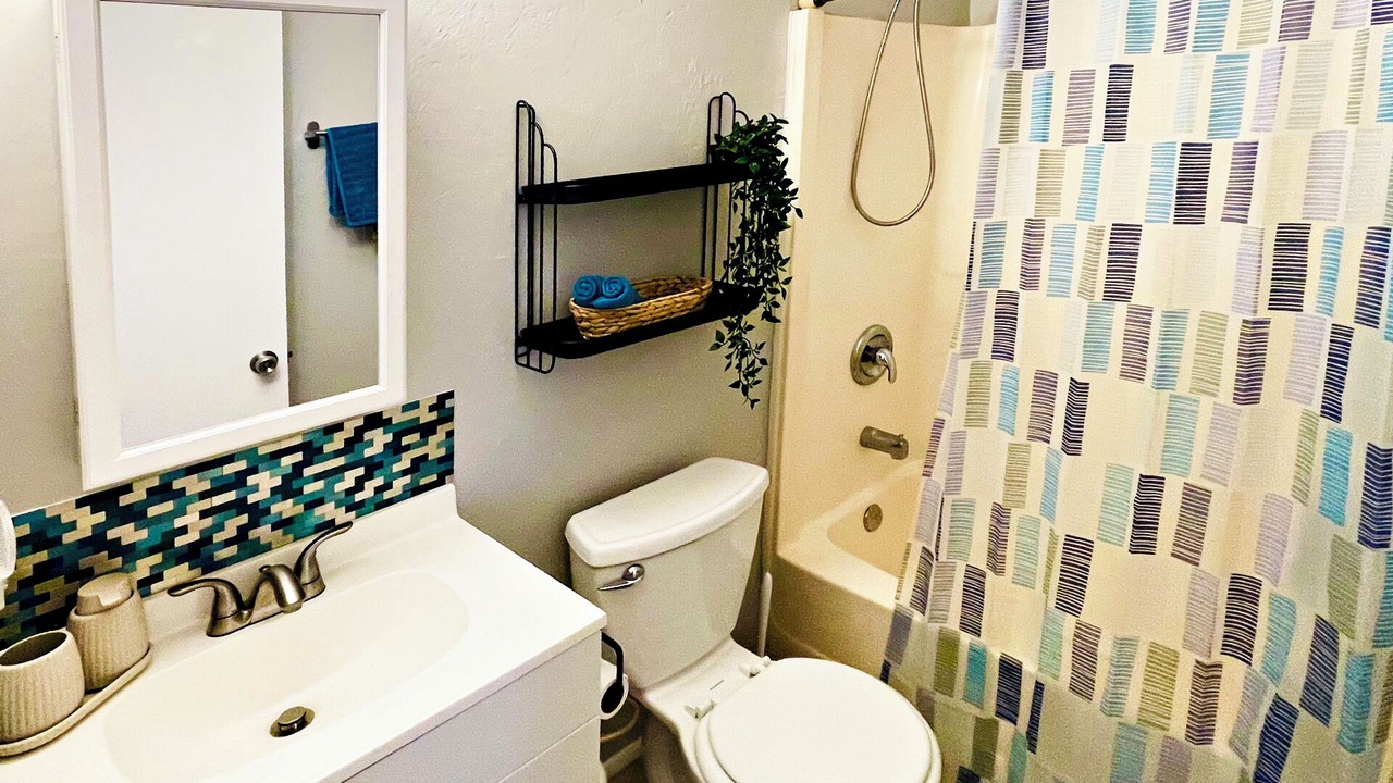 Photo of Bathroom in Trafalgar