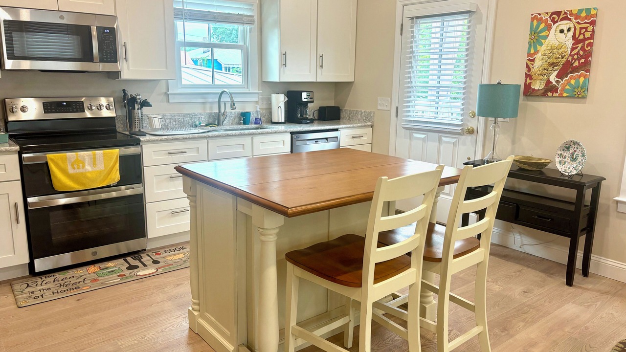 Photo of Kitchen in Beach Institute
