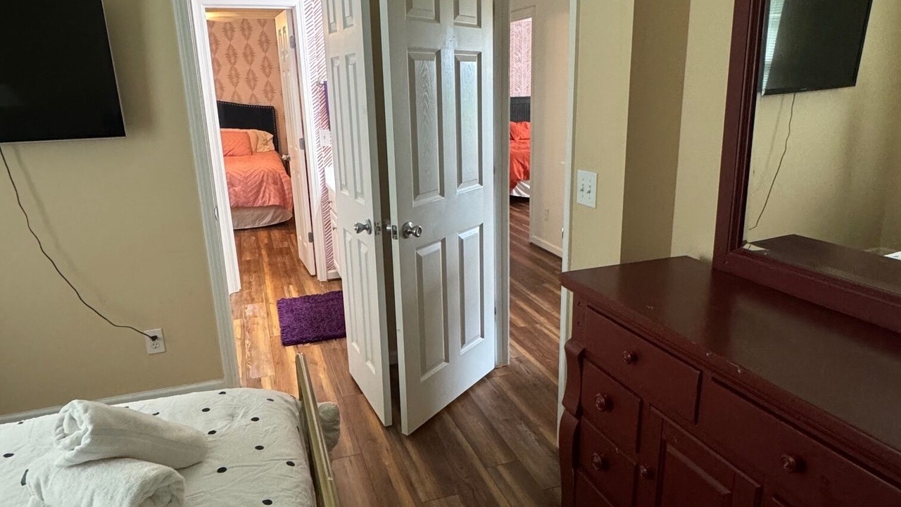 Photo of Bedroom in Seneca