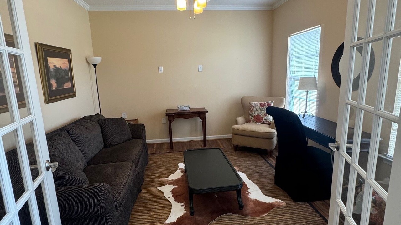 Photo of Livingroom in Seneca