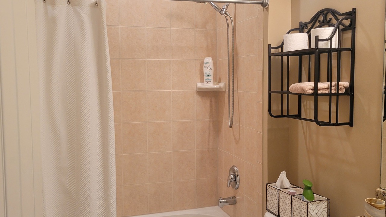 Photo of Bathroom in Ole