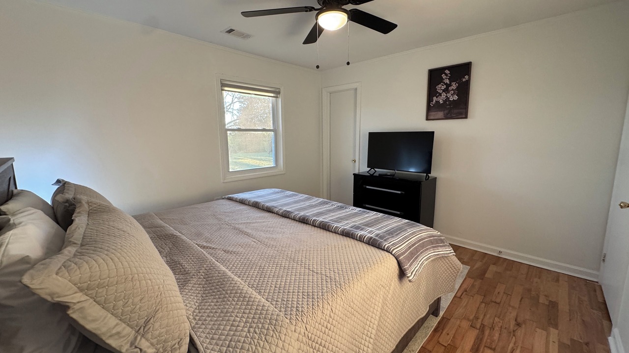 Photo of Bedroom in Braselton