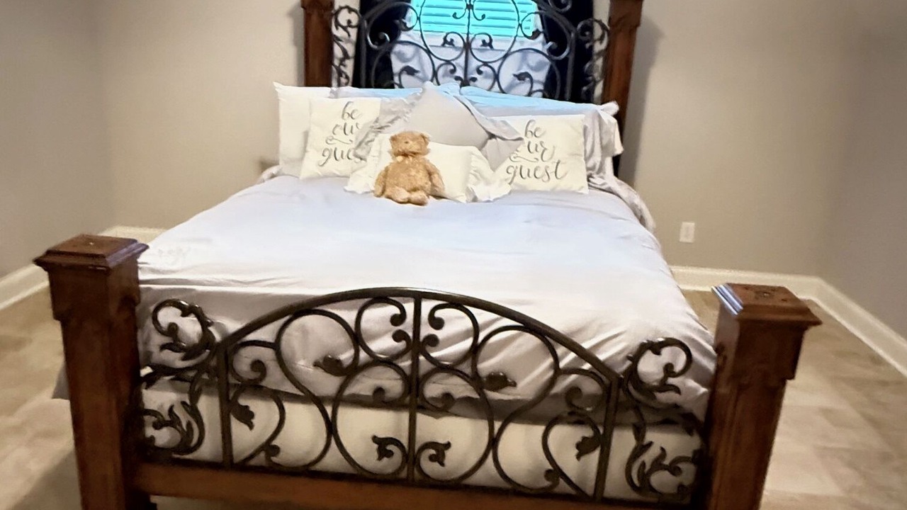Photo of Bedroom in Seiglers Crossroads