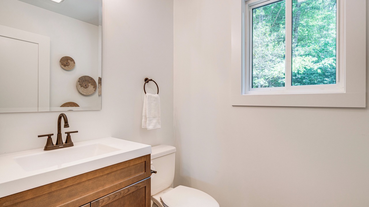 Photo of Bathroom in Hendersonville