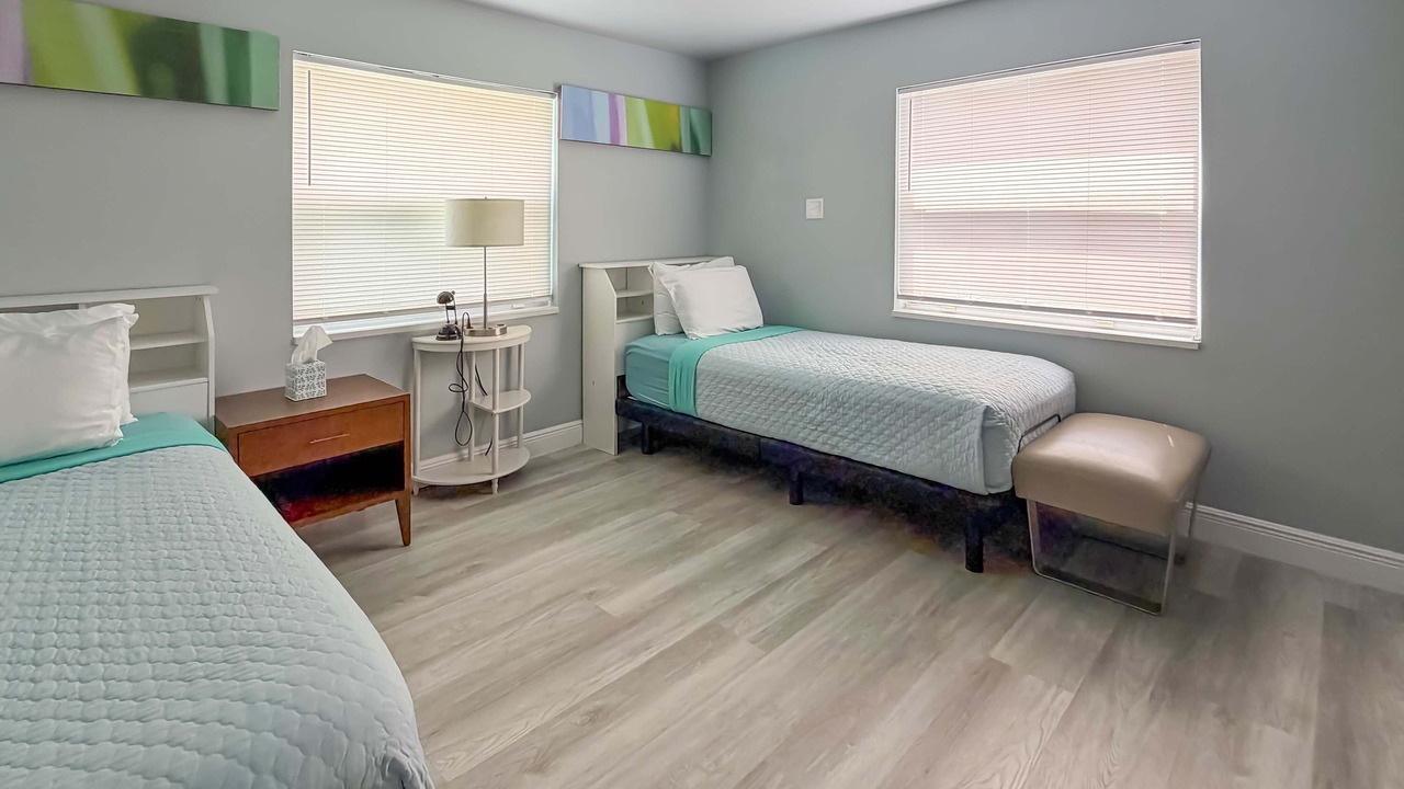 Photo of Bedroom in Floridana Beach