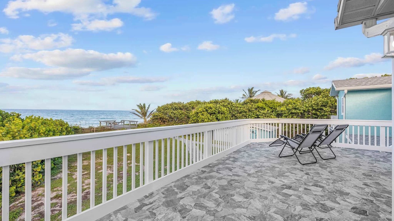 Photo of Patio Balcony in Floridana Beach