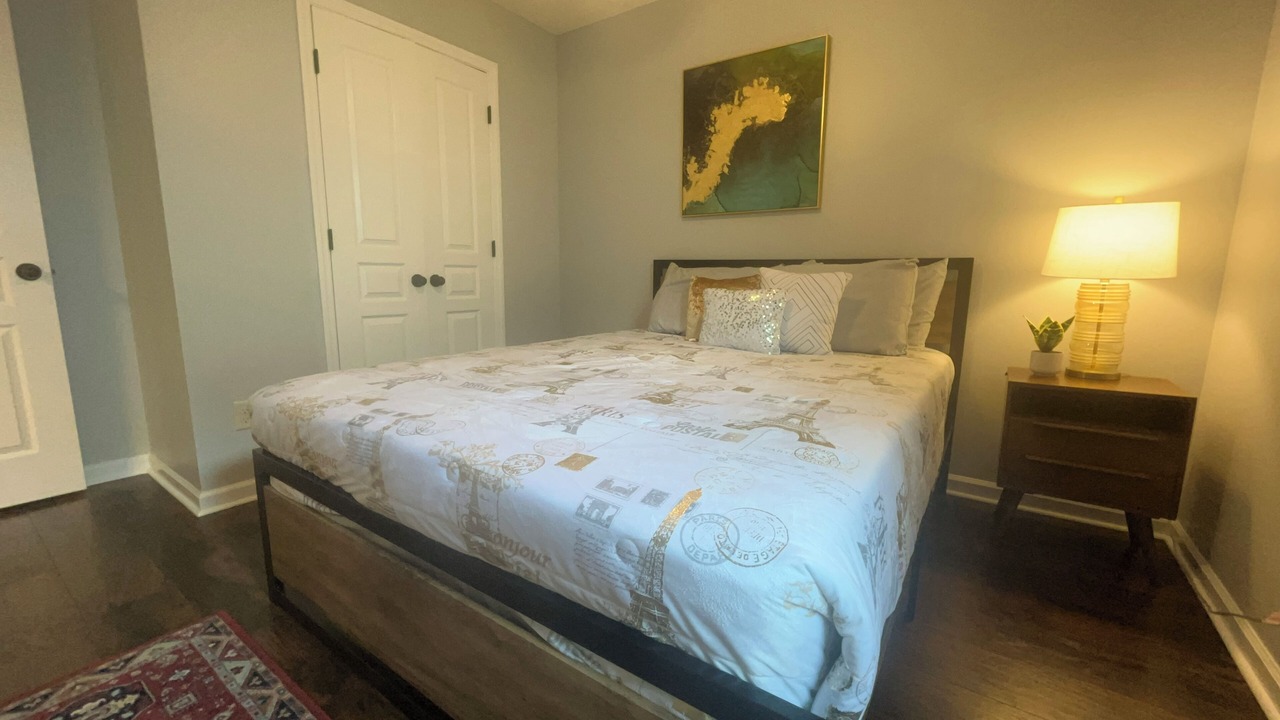 Photo of Bedroom in Valdosta
