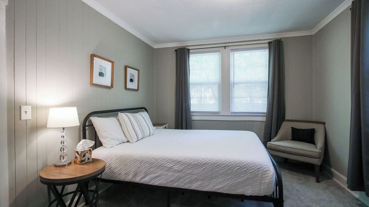 Photo of Bedroom in Richmond Hill