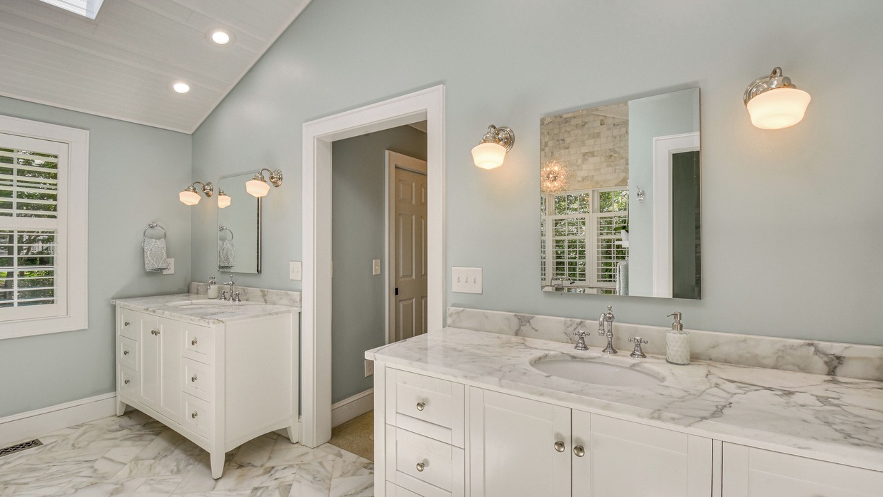 Photo of Bathroom in Taylors